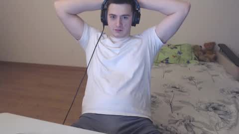 Snapshot of sasha_calvin chatting on November 18, 7:40 pm sasha_calvin online show from November 18, 7:40 pm