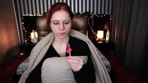 Snapshot of sasha_exclusive chatting on January 2, 3:19 pm Sasha Exclusive online show from January 2, 3:19 pm