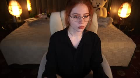 Snapshot of sasha_exclusive chatting on January 9, 7:10 am Sasha Exclusive online show from January 9, 7:10 am