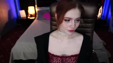 Snapshot of sasha_exclusive chatting on February 5, 8:14 pm Sasha Exclusive online show from February 5, 8:14 pm