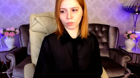 Snapshot of sasha_exclusive chatting on October 19, 6:25 am Sasha Exclusive online show from October 19, 6:25 am