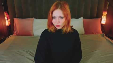 Snapshot of sasha_exclusive chatting on October 29, 7:10 am Sasha Exclusive online show from October 29, 7:10 am