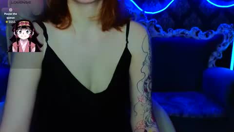 Snapshot of sasha_exclusive chatting on November 23, 2:17 pm Sasha Exclusive online show from November 23, 2:17 pm