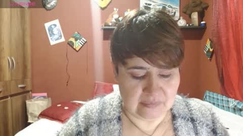 S A S H A R O S E online show from October 18, 1:01 pm