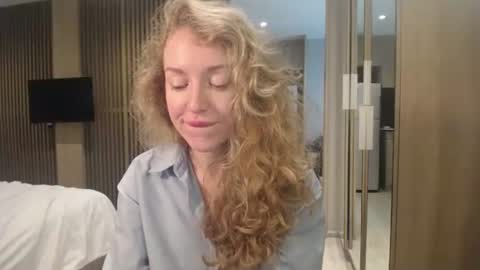 Sasha online show from October 16, 6:14 am