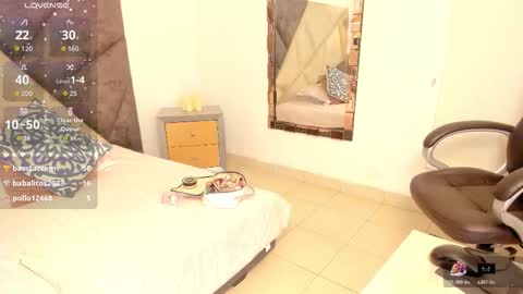 Snapshot of saskiagrendel chatting on November 18, 12:05 am saskiagrendel online show from November 18, 12:05 am