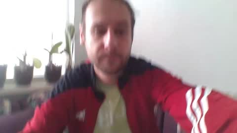 Snapshot of sasko877 chatting on December 30, 9:37 am sasko877 online show from December 30, 9:37 am