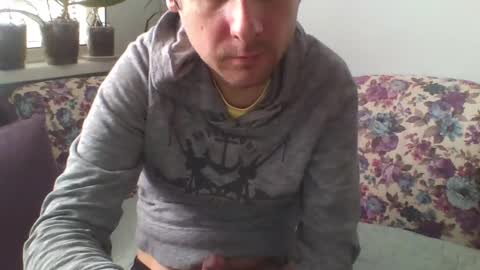 Snapshot of sasko877 chatting on January 11, 1:01 pm sasko877 online show from January 11, 1:01 pm