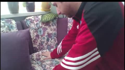 Snapshot of sasko877 chatting on October 12, 10:47 am sasko877 online show from October 12, 10:47 am