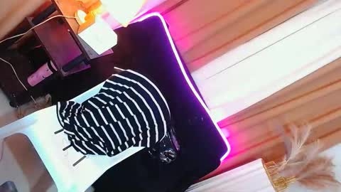 sassa_lilly online show from September 26, 1:15 pm