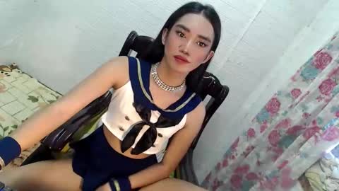 KEYLLA online show from October 16, 12:00 am