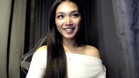 Sassygirl online show from November 24, 12:43 am