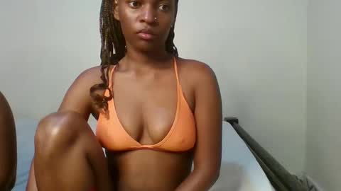 sassybrown25 online show from January 14, 10:54 am