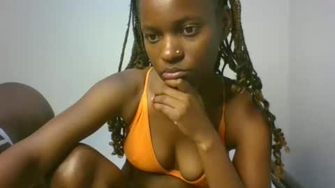 sassybrown25 online show from January 16, 11:25 am