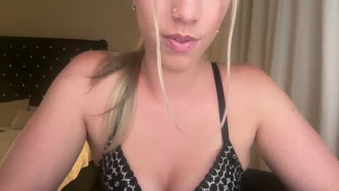 MazyMay333 online show from September 22, 4:14 am