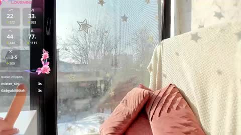 Snapshot of sassyt33n chatting on February 22, 1:02 pm sassyt33n online show from February 22, 1:02 pm