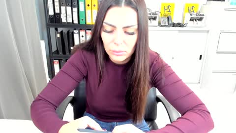 sassytiff online show from November 18, 1:48 pm