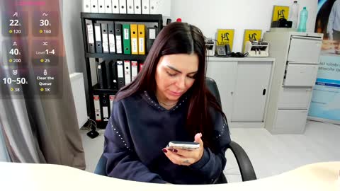 sassytiff online show from November 22, 12:59 pm