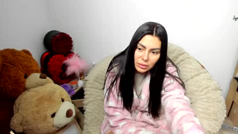 sassytiff online show from February 22, 12:47 pm