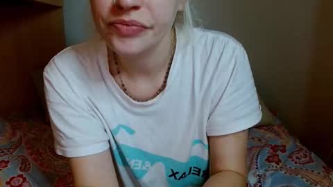 Snapshot of satinqueen90 chatting on November 19, 6:13 am Satinqueen90 online show from November 19, 6:13 am