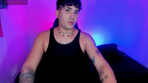 Snapshot of saturn_boy_ chatting on November 4, 3:05 am Saturn online show from November 4, 3:05 am