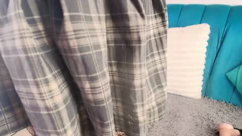 Saturningsweets online show from April 14, 2:34 pm