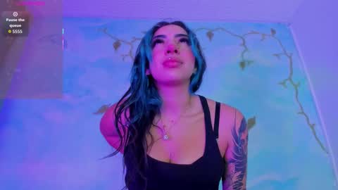 Snapshot of saturno_stone chatting on November 8, 7:52 am Saturnooo online show from November 8, 7:52 am