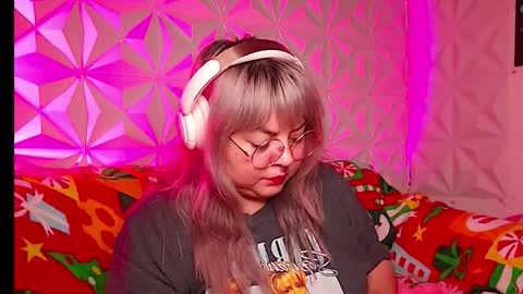 Gina George online show from December 23, 2:09 am