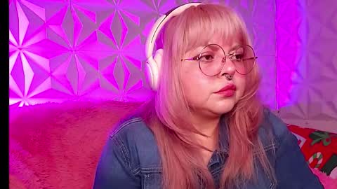 Gina George online show from January 16, 1:53 am