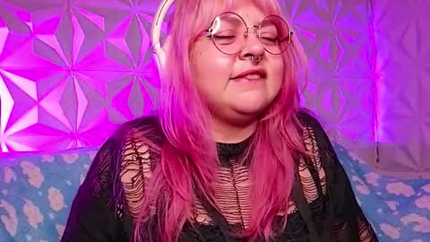 Gina George online show from March 1, 10:12 pm