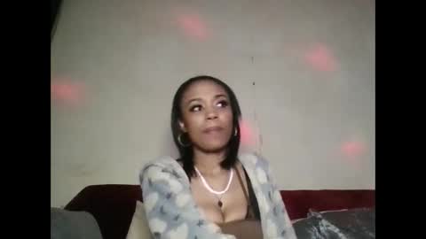 Shaniiice online show from April 7, 2:45 am