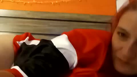 Snapshot of saucybear666 chatting on January 22, 12:59 am SnowBunny online show from January 22, 12:59 am