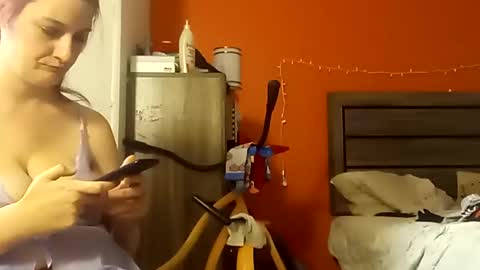 Snapshot of saucybear666 chatting on January 29, 2:51 am SnowBunny online show from January 29, 2:51 am