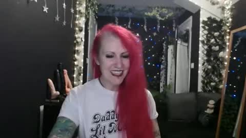 Snapshot of saucysky chatting on January 20, 9:53 pm SaucySky online show from January 20, 9:53 pm