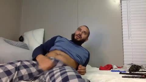 savagebullxxx online show from December 4, 12:30 am
