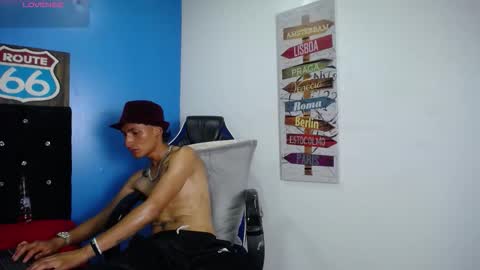 Snapshot of savagelover_ chatting on October 23, 11:14 pm SavageLover online show from October 23, 11:14 pm