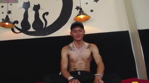 Snapshot of savagelover_ chatting on October 25, 5:26 am SavageLover online show from October 25, 5:26 am