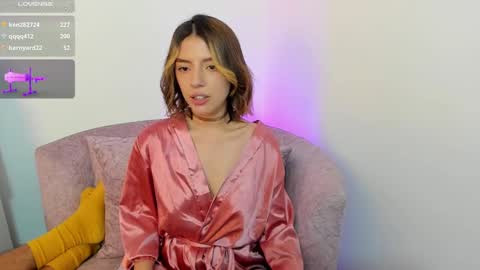 Snapshot of savagesweethearts chatting on December 9, 9:05 pm savagesweethearts online show from December 9, 9:05 pm