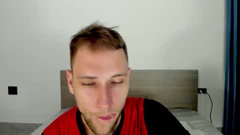 Snapshot of savak_hottie chatting on September 9, 11:32 am Savak Laakem online show from September 9, 11:32 am