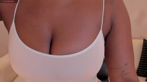 S a v a n n a h  online show from January 27, 12:05 pm