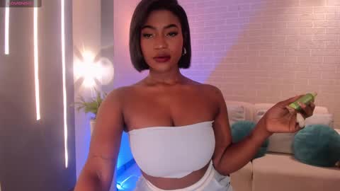 S a v a n n a h  online show from February 16, 1:16 pm