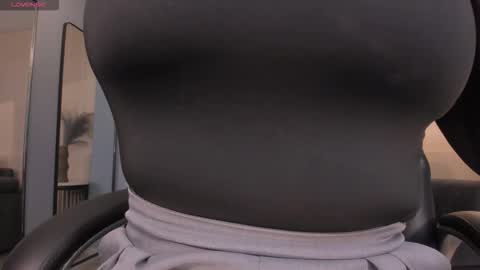 S a v a n n a h  online show from January 13, 12:54 pm