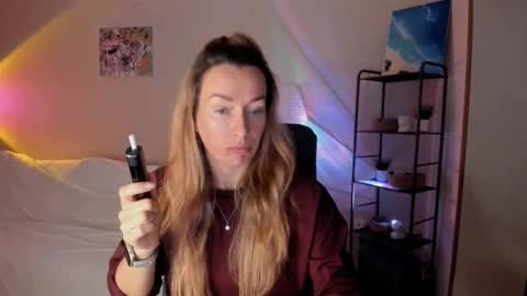 Snapshot of save_the_qween chatting on October 28, 11:47 am save the qween online show from October 28, 11:47 am