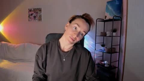 Snapshot of save_the_qween chatting on November 2, 11:23 am save the qween online show from November 2, 11:23 am