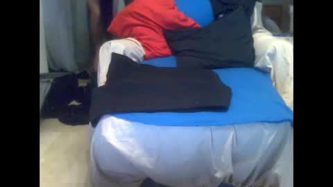 savrow06 online show from October 26, 8:09 am