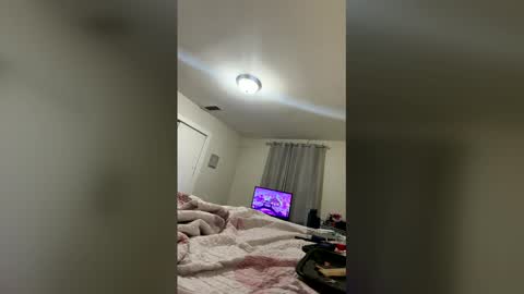 Snapshot of saxxykvexxed chatting on December 22, 10:29 pm saxxykvexxed online show from December 22, 10:29 pm