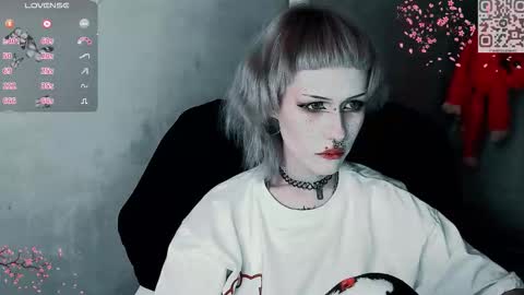 pronoun she. name Mary. age 21. online show from November 22, 2:49 pm