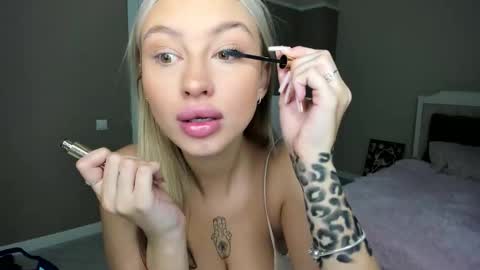 Snapshot of sayo_mao18 chatting on October 24, 1:46 am sayo_mao18 online show from October 24, 1:46 am