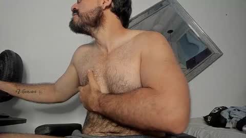 Snapshot of sbastone_muscle chatting on October 10, 1:21 pm sebastian muscleman daddy the better latin lover online show from October 10, 1:21 pm
