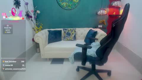 Marie  online show from December 5, 12:08 am